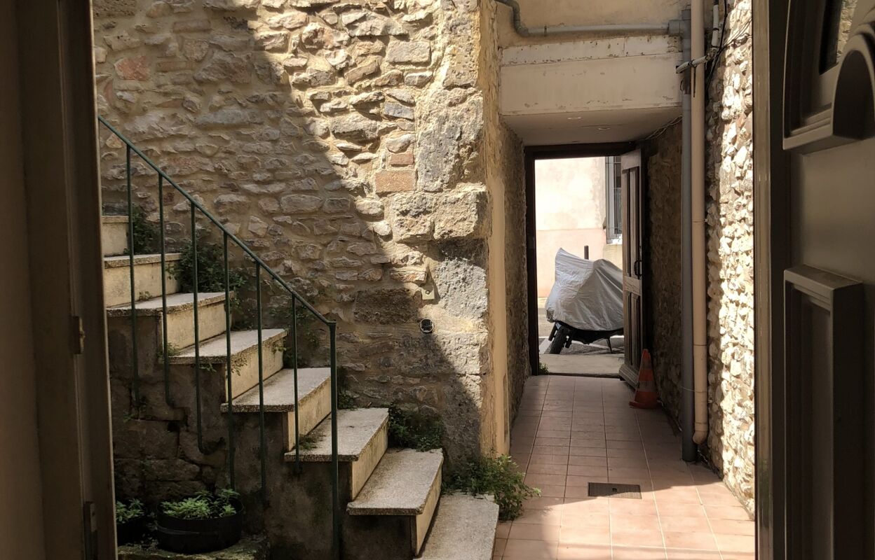 immeuble  pièces 95 m2 à vendre à Nîmes (30900)