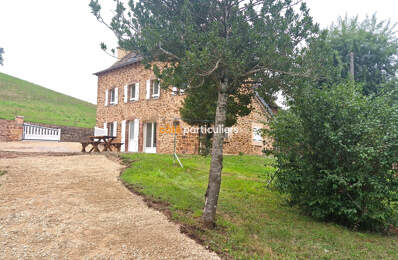 Maison rénovée assise sur 1800 m2 de terrain. — photo du bien