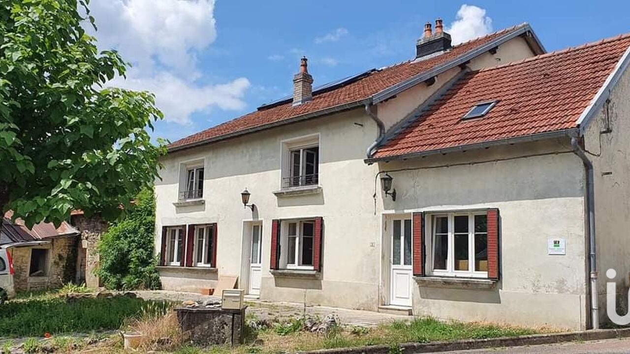 maison 10 pièces 247 m2 à vendre à Saint-Broingt-le-Bois (52190)