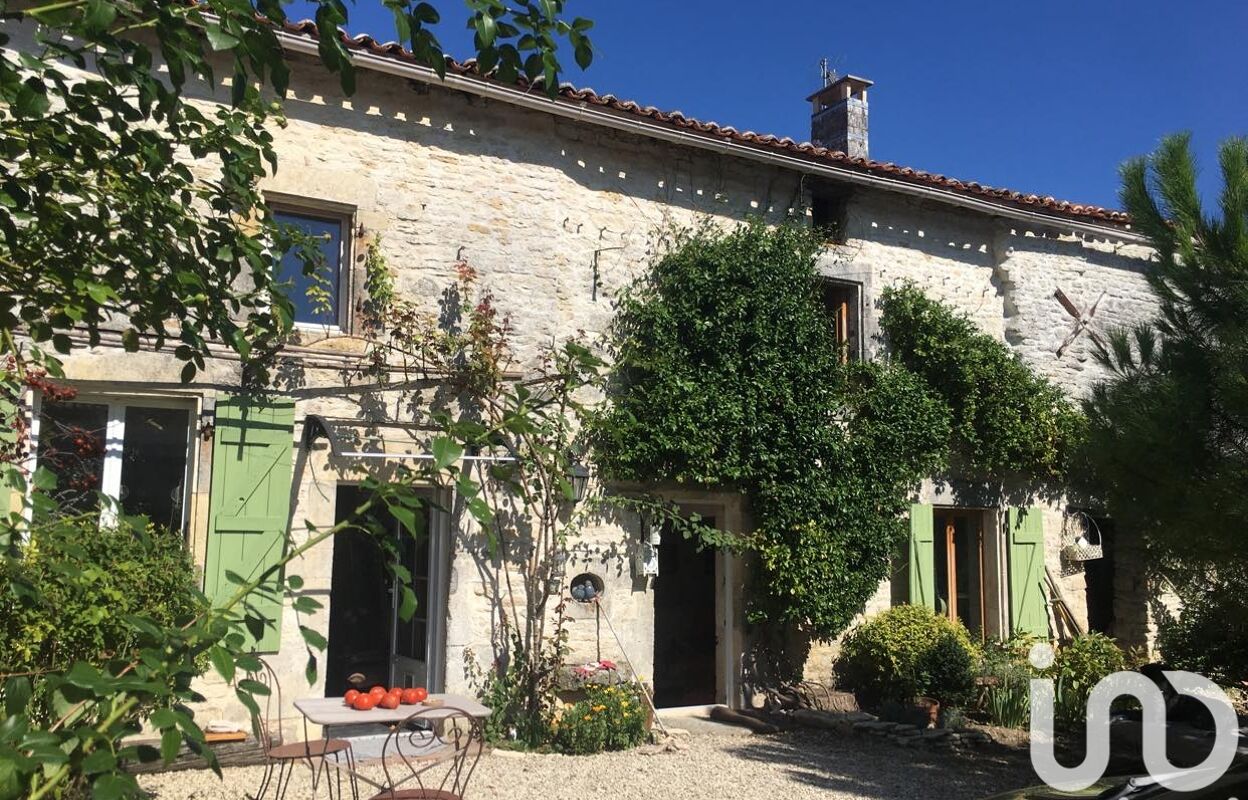 maison 3 pièces 129 m2 à vendre à Beauvais-sur-Matha (17490)