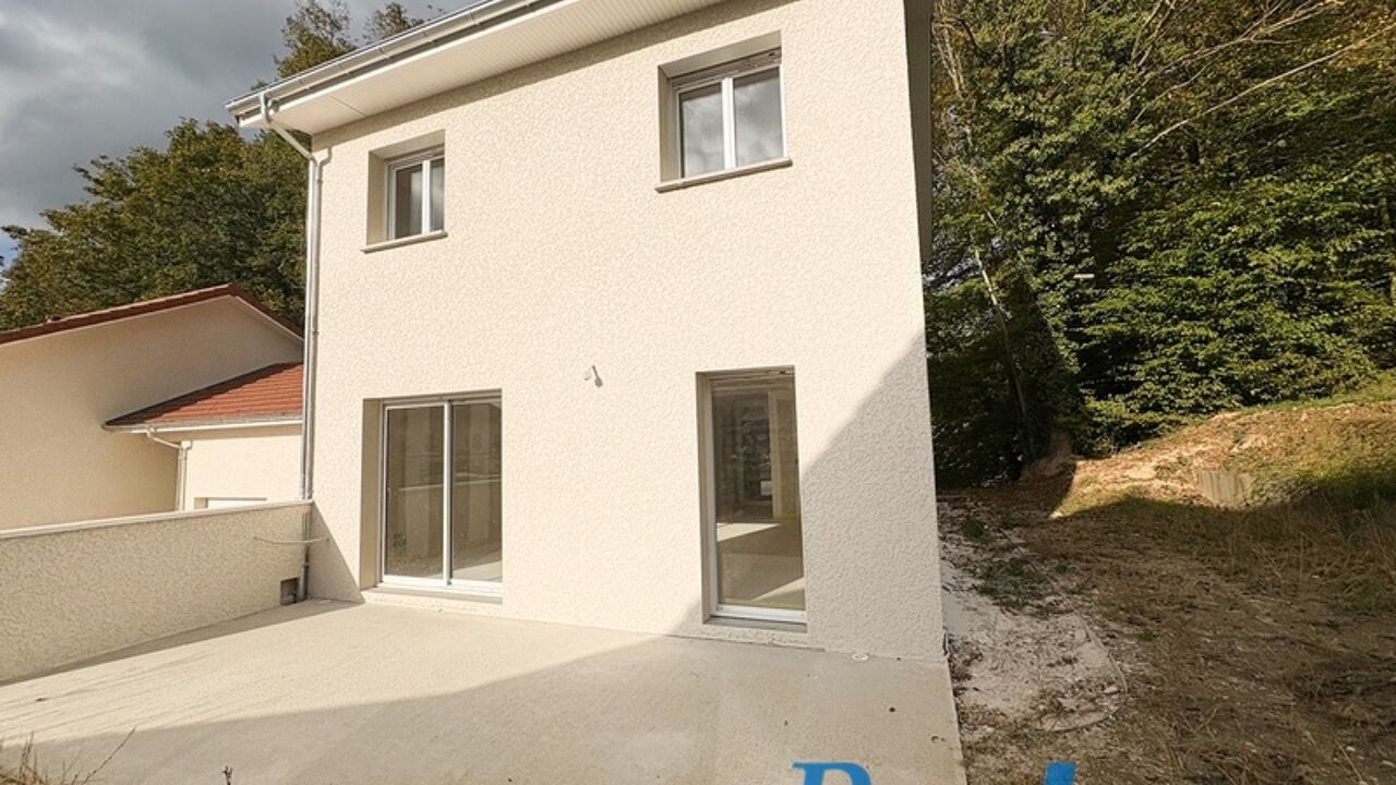 maison 4 pièces 88 m2 à vendre à Montferrat (38620)