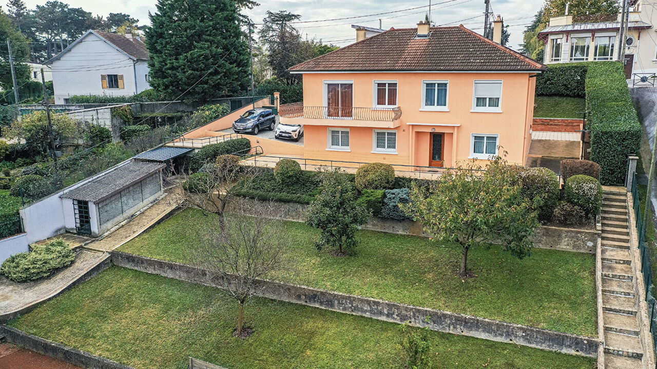 maison 6 pièces 158 m2 à vendre à Rillieux-la-Pape (69140)