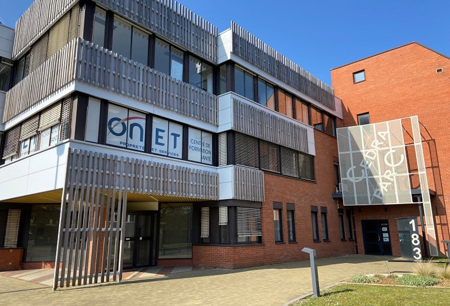 Bureaux VALENCIENNES — photo 1