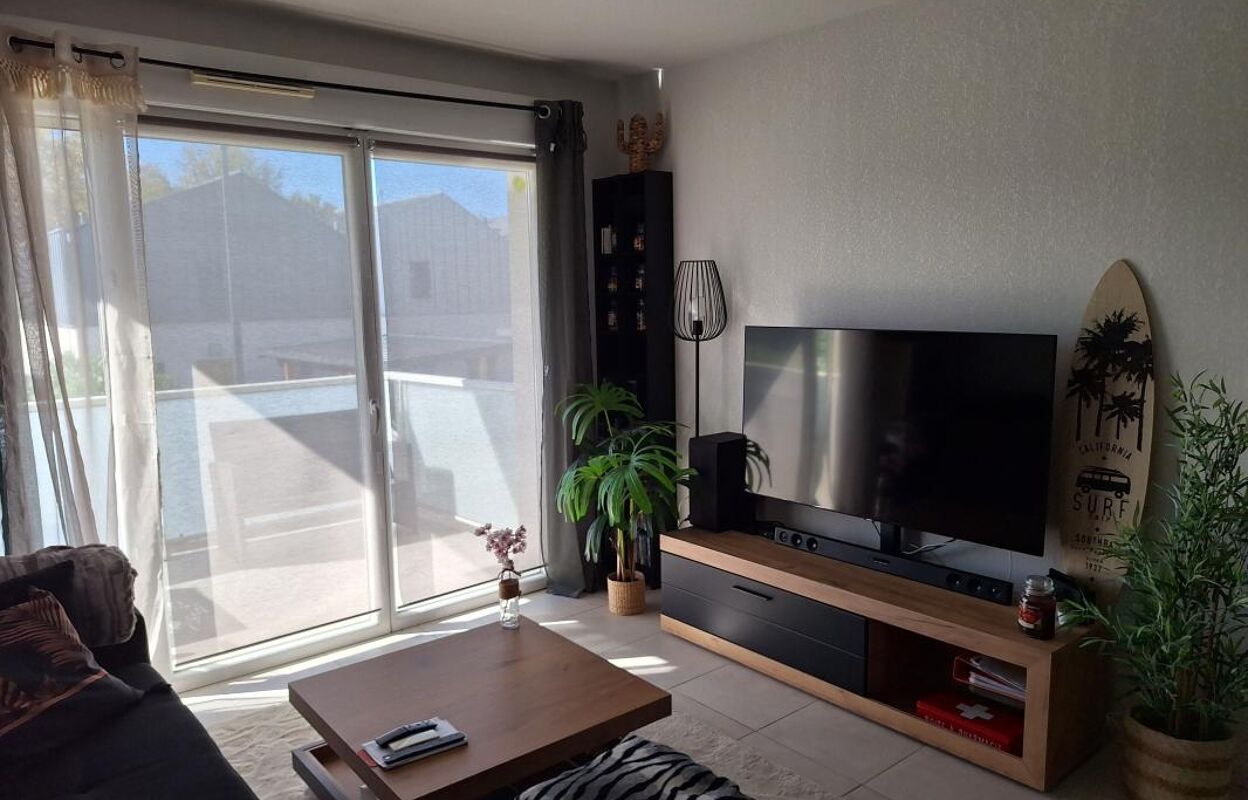 appartement 2 pièces 41 m2 à vendre à Lons (64140)