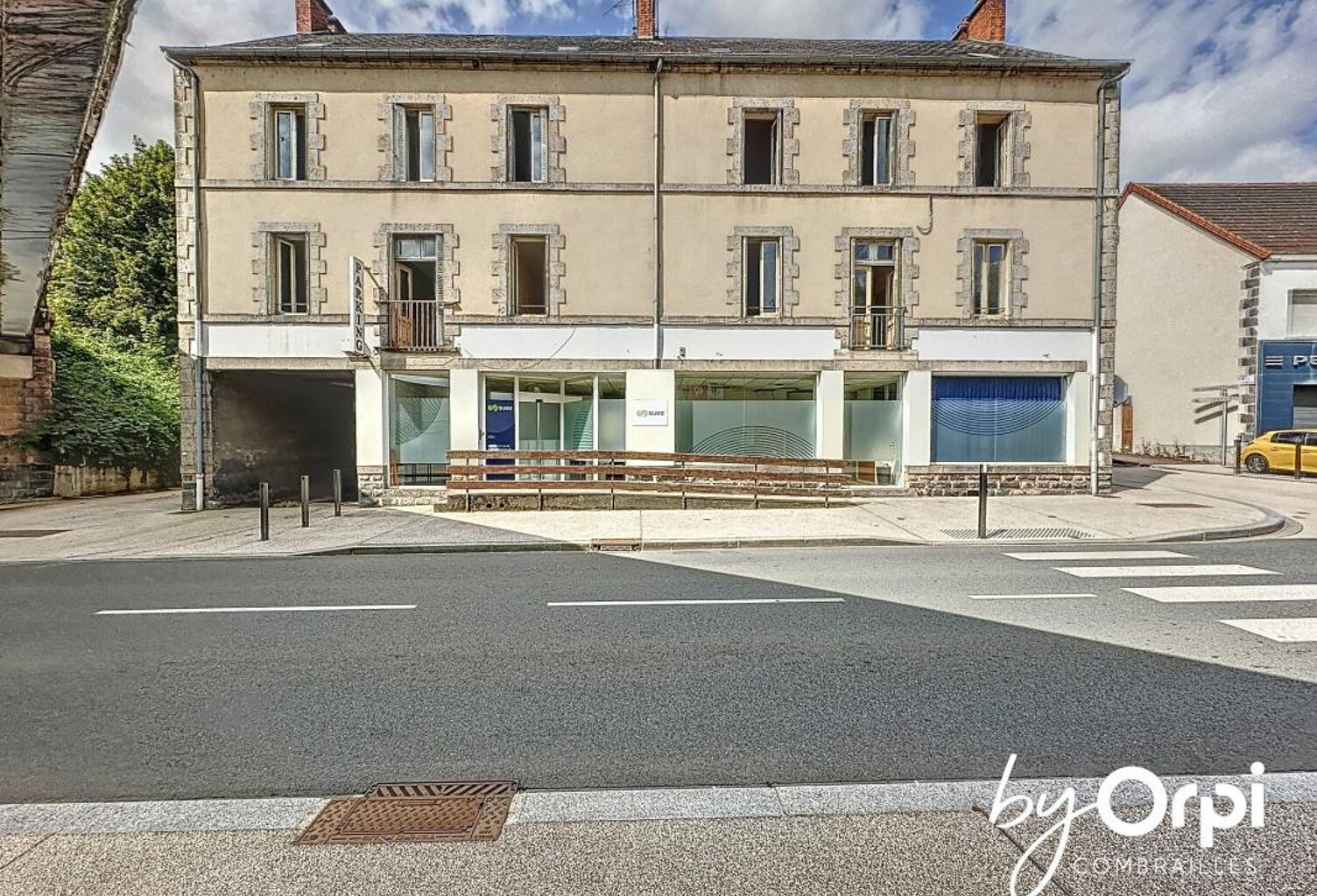 lot de 5 appartements avec grenier, caves, et stationnement — photo 1