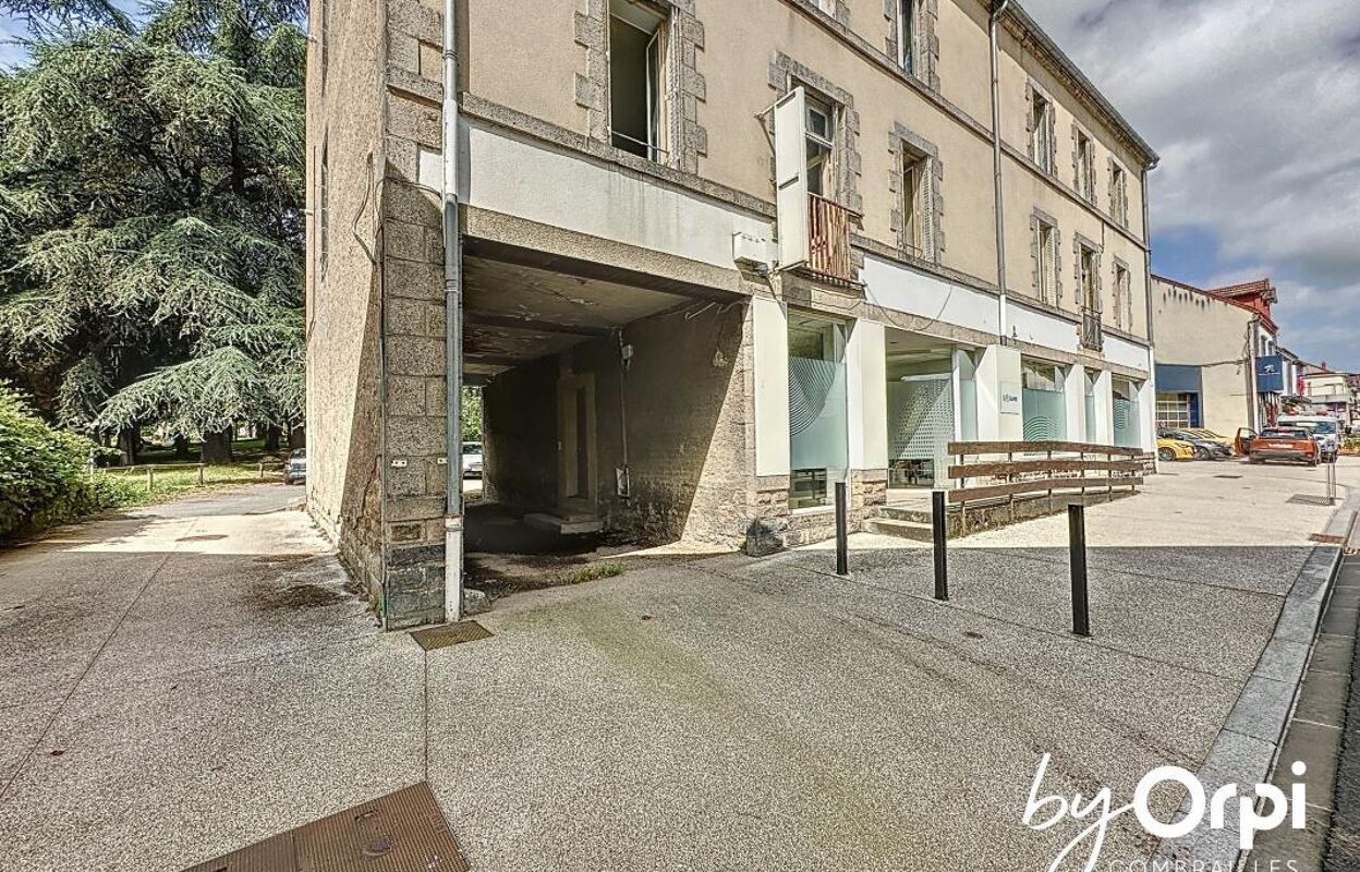 appartement 4 pièces 92 m2 à vendre à Saint-Éloy-les-Mines (63700)