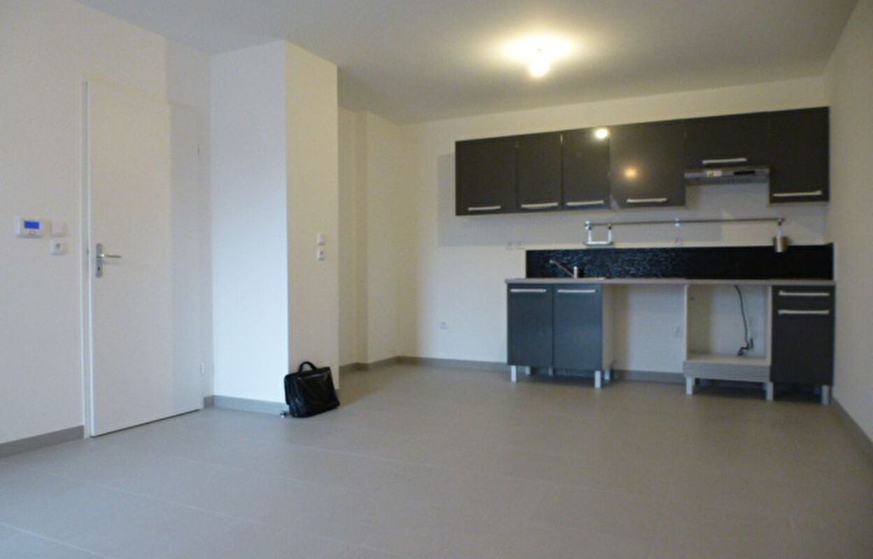 appartement 2 pièces 42 m2 à louer à Orléans (45000)