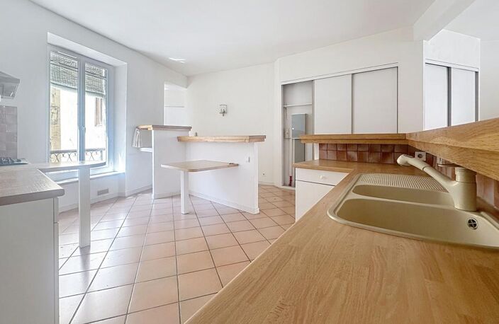 Appartement Avignon Intra-Muros 4 pièce(s) 157.90 m² — photo 4
