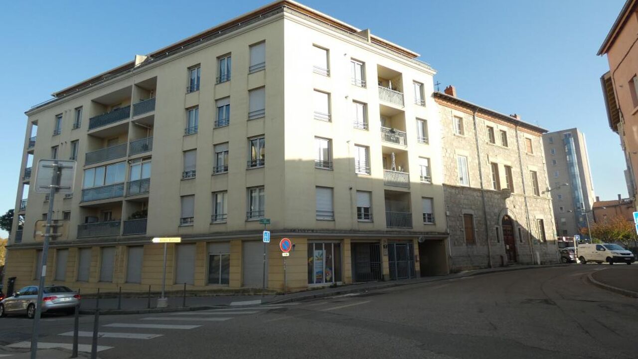 appartement 2 pièces  m2 à louer à Oullins (69600)