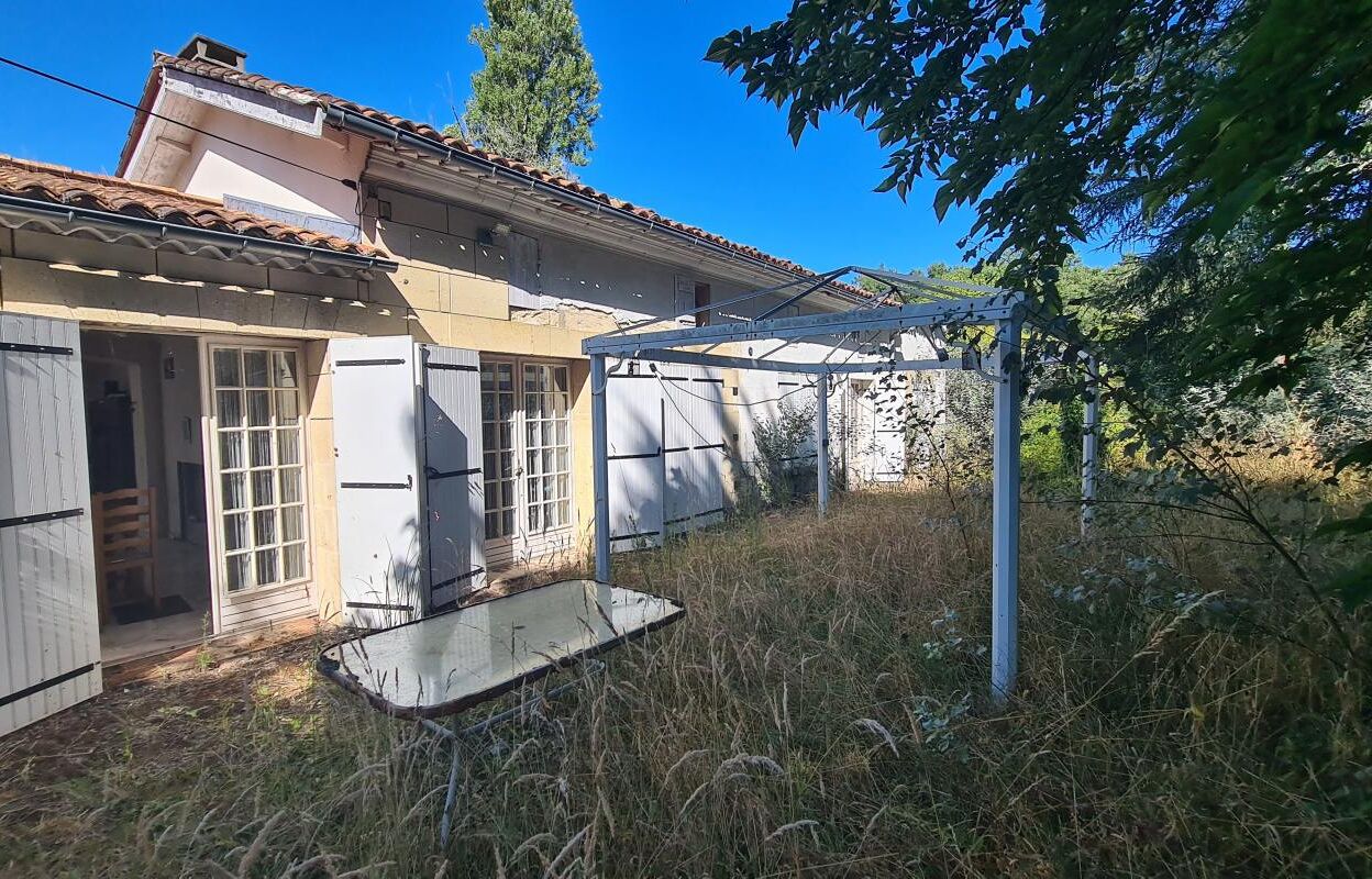 maison 5 pièces 180 m2 à vendre à Val de Virvée (33240)