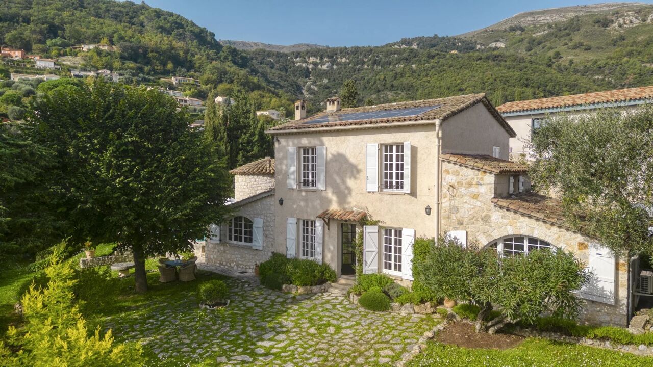 maison 6 pièces 141 m2 à vendre à Tourrettes-sur-Loup (06140)