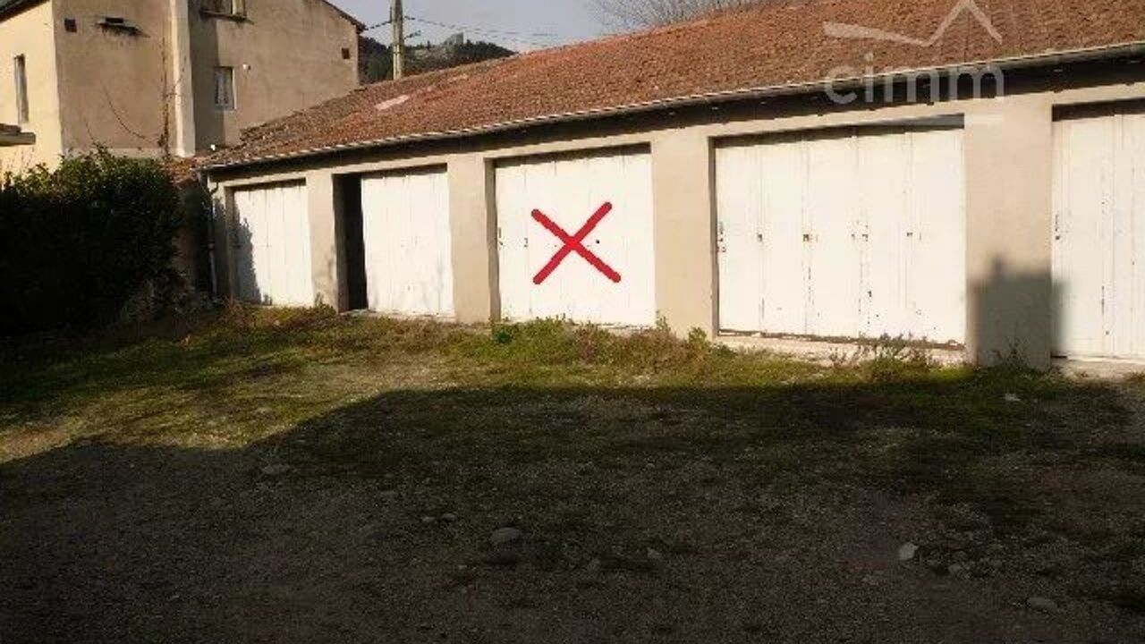 garage  pièces 15 m2 à louer à Le Teil (07400)