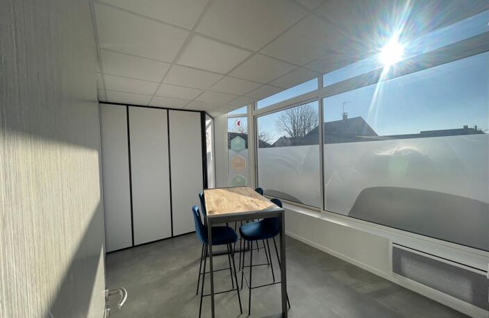 Local 150 m2 à louer, Saint Junien centre en RDC — photo 2