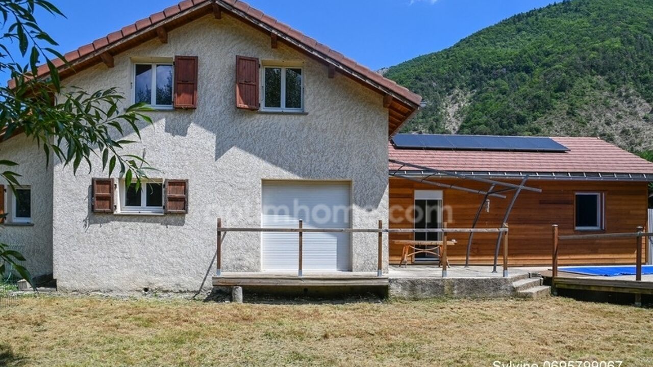 maison 7 pièces 169 m2 à vendre à Veynes (05400)