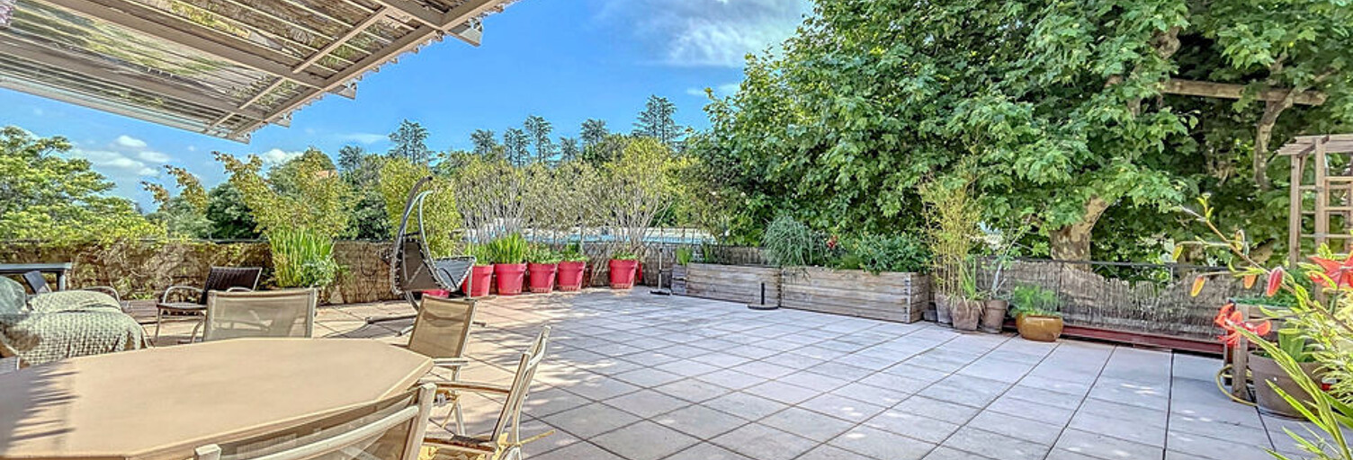 Maison 11 Pièces 250 m² à vendre à Aubenas (07200)