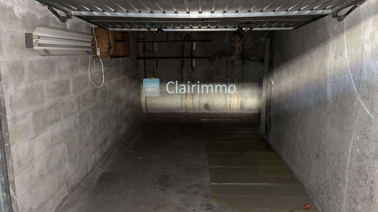 garage  pièces 12 m2 à vendre à Plan-de-Cuques (13380)