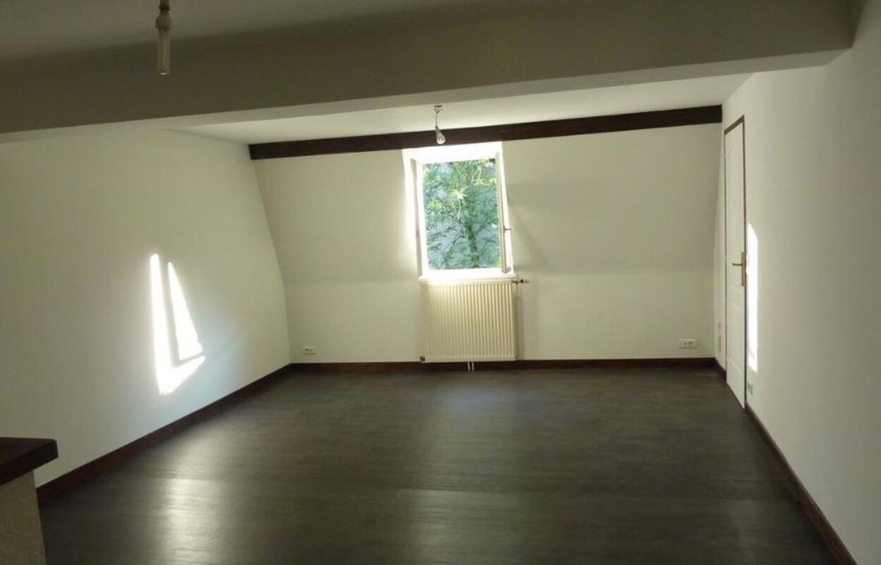 appartement 3 pièces 50 m2 à louer à Beaujeu (69430)