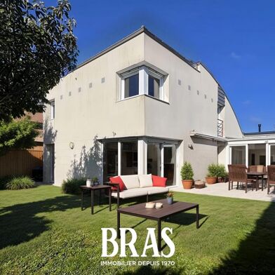 Maison 5 pièces 138 m²