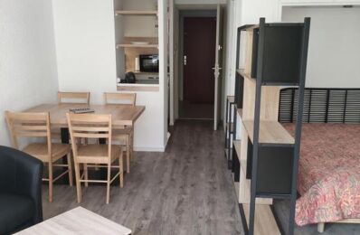 location appartement 720 € CC /mois à proximité de Châteauneuf-le-Rouge (13790)