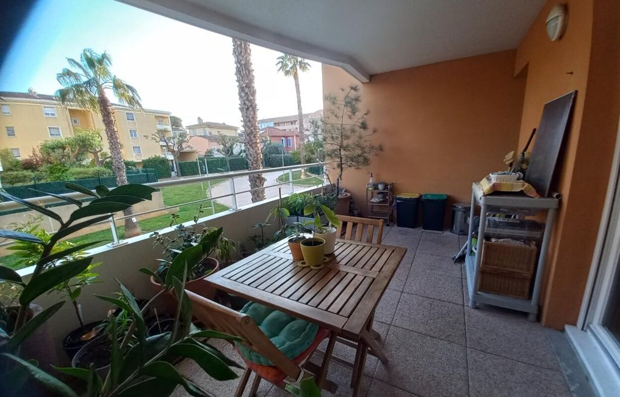 appartement 2 pièces 55 m2 à louer à La Seyne-sur-Mer (83500)