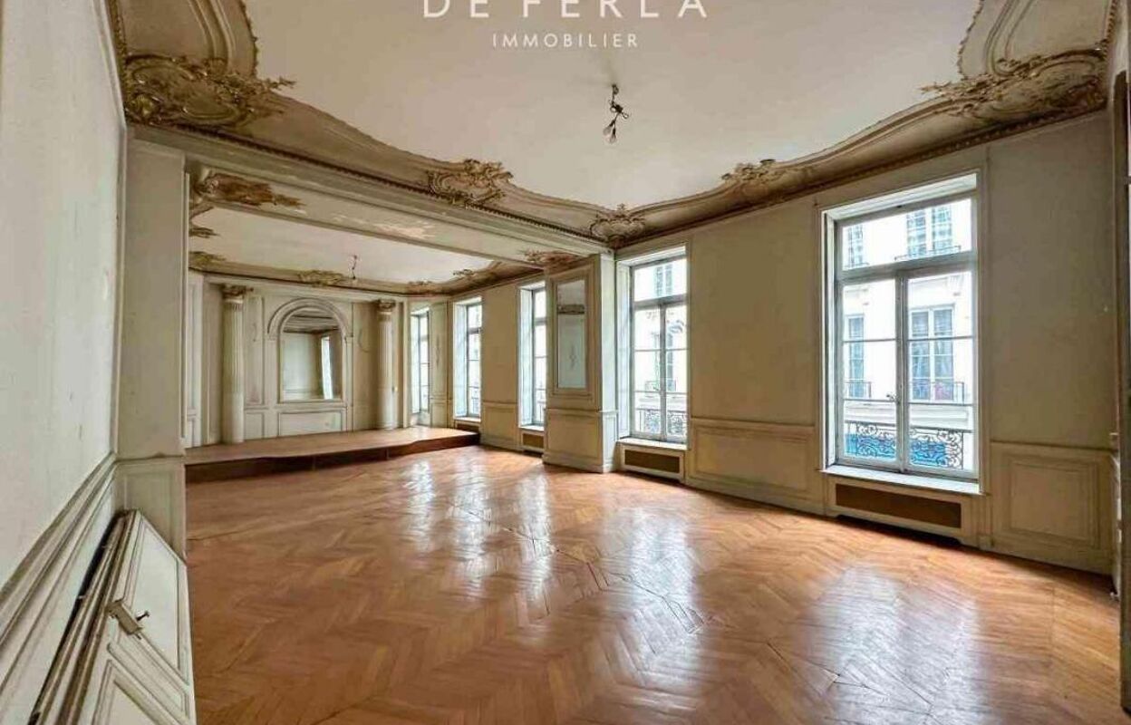 appartement 6 pièces 221 m2 à vendre à Paris 8 (75008)