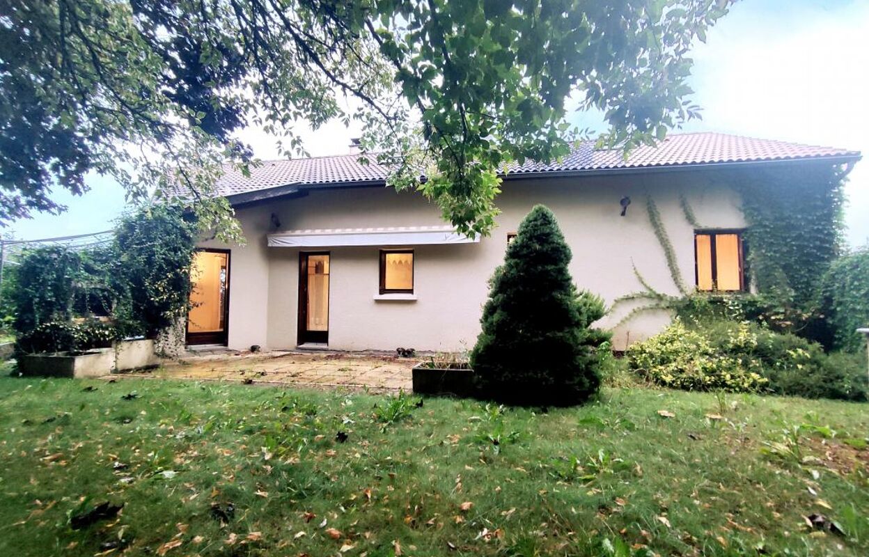 maison 5 pièces 130 m2 à vendre à Saint-Sandoux (63450)