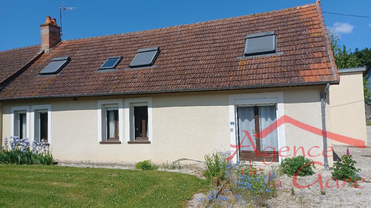 Maison de Village   T7 à vendre Pleurs 51230