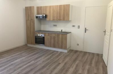 location appartement 650 € CC /mois à proximité de Briatexte (81390)