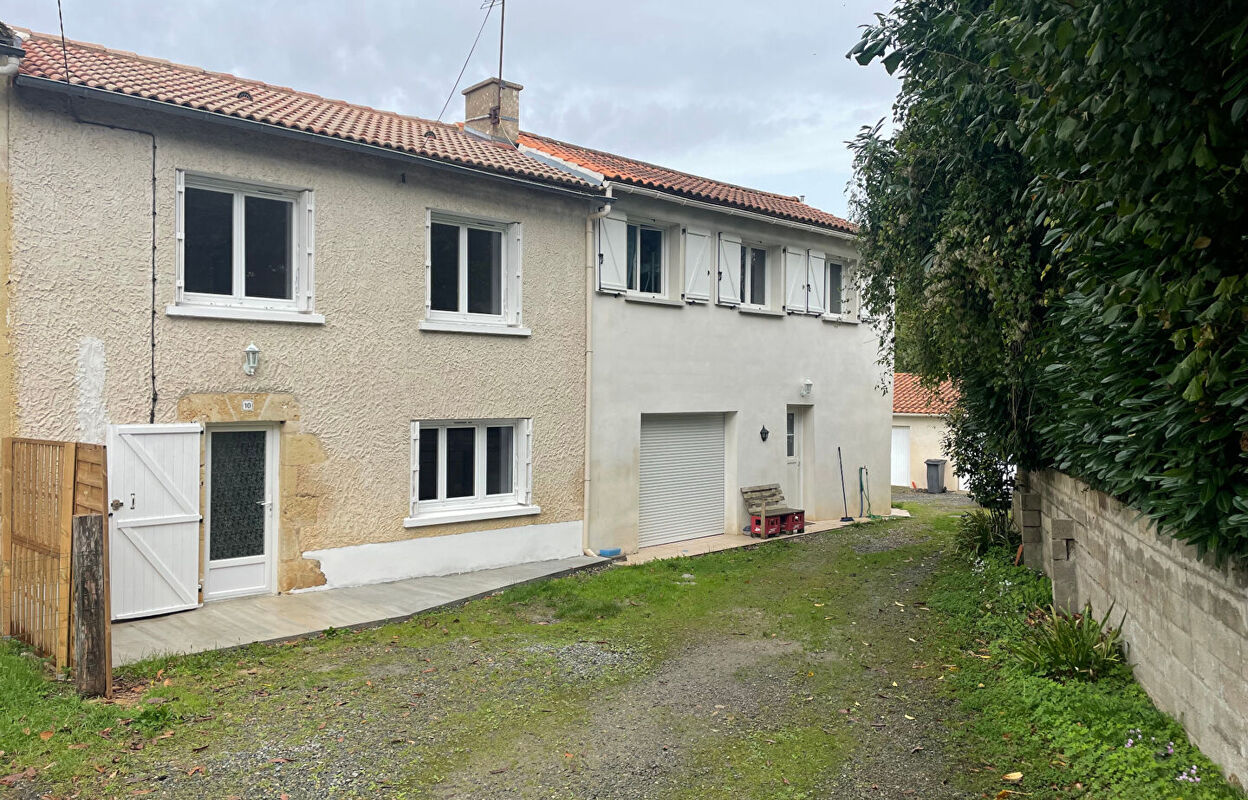 maison 7 pièces 154 m2 à vendre à Jazeneuil (86600)