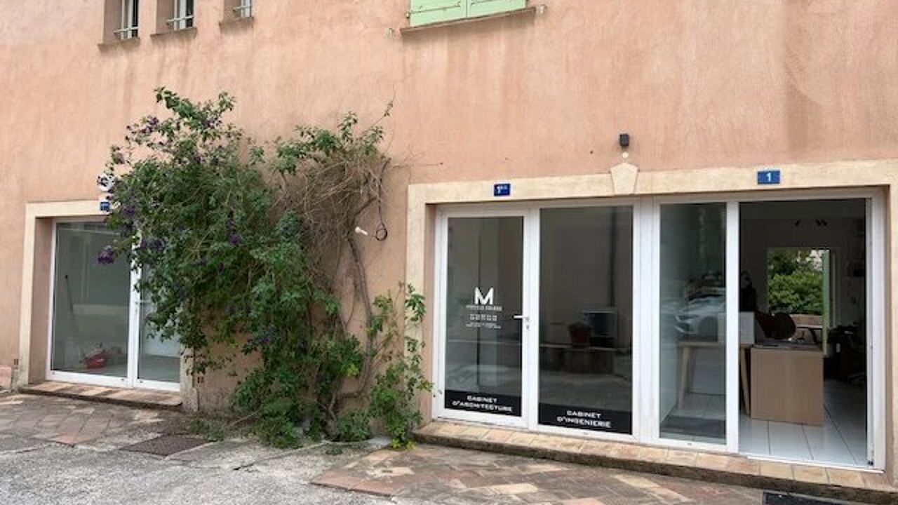 bureau  pièces 30 m2 à louer à Saint-Tropez (83990)