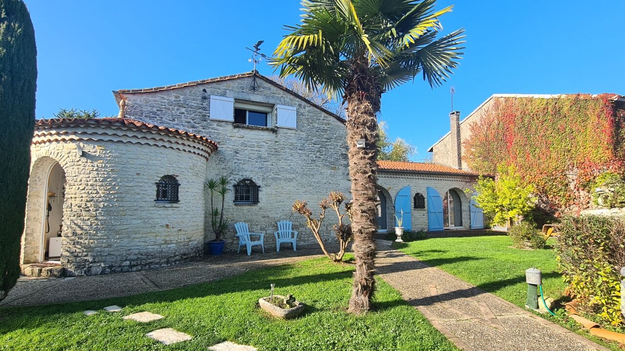 maison 6 pièces 185 m2 à vendre à Xambes (16330)