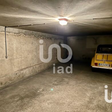 Parking 10 m²