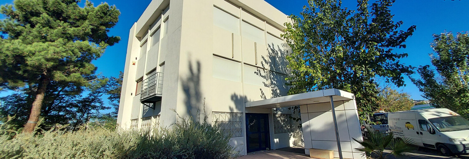 Commerce  900 m² à louer à Marseille 16 (13016)