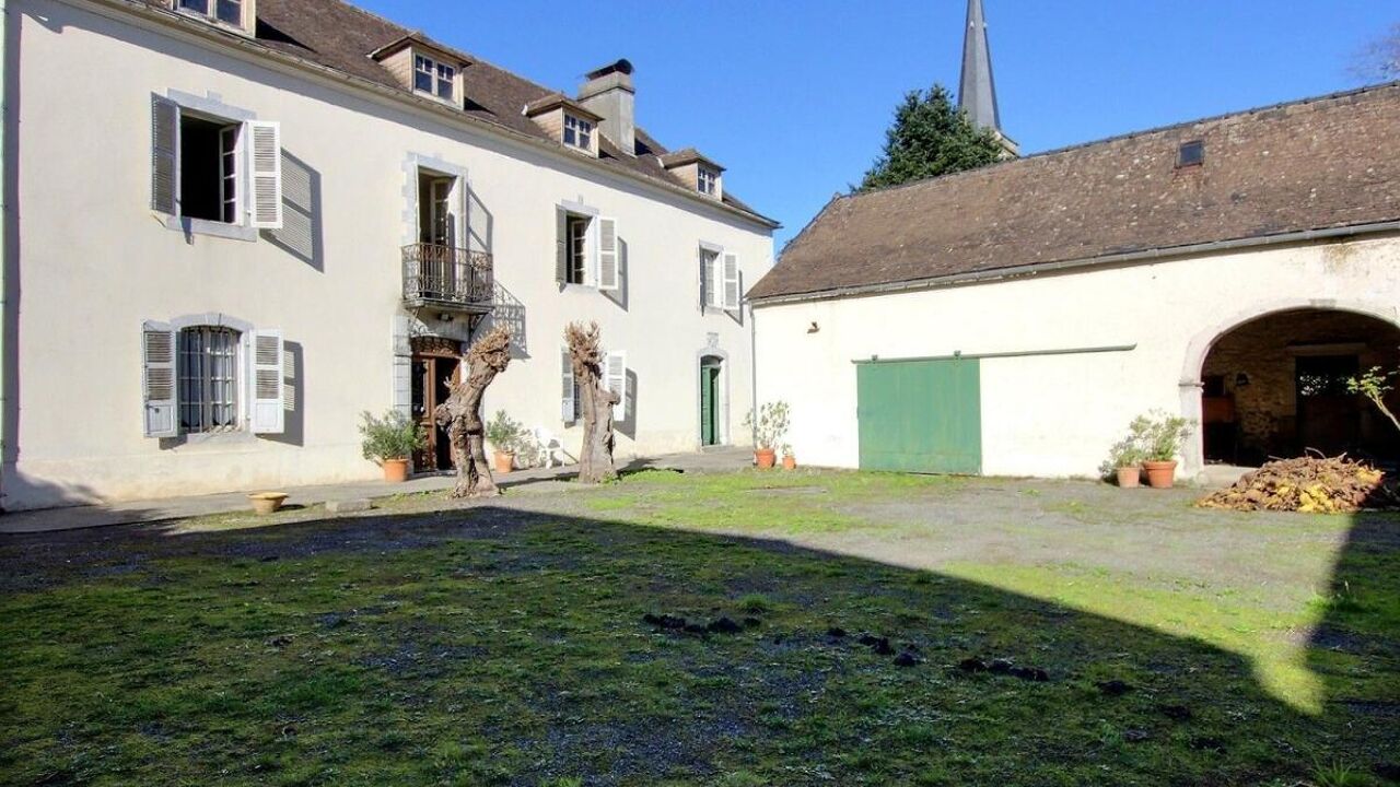 maison 2 pièces 200 m2 à vendre à Lagos (64800)