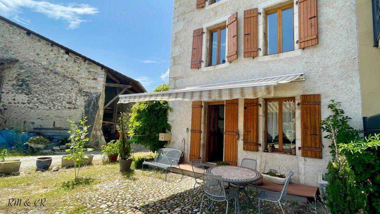 maison 5 pièces 159 m2 à vendre à Saint-Genis-Pouilly (01630)