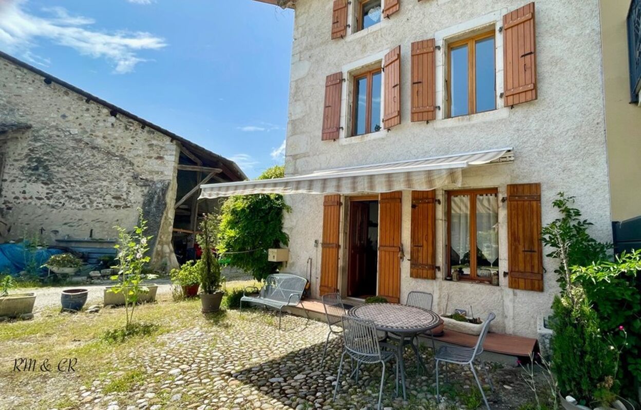 maison 5 pièces 159 m2 à vendre à Saint-Genis-Pouilly (01630)