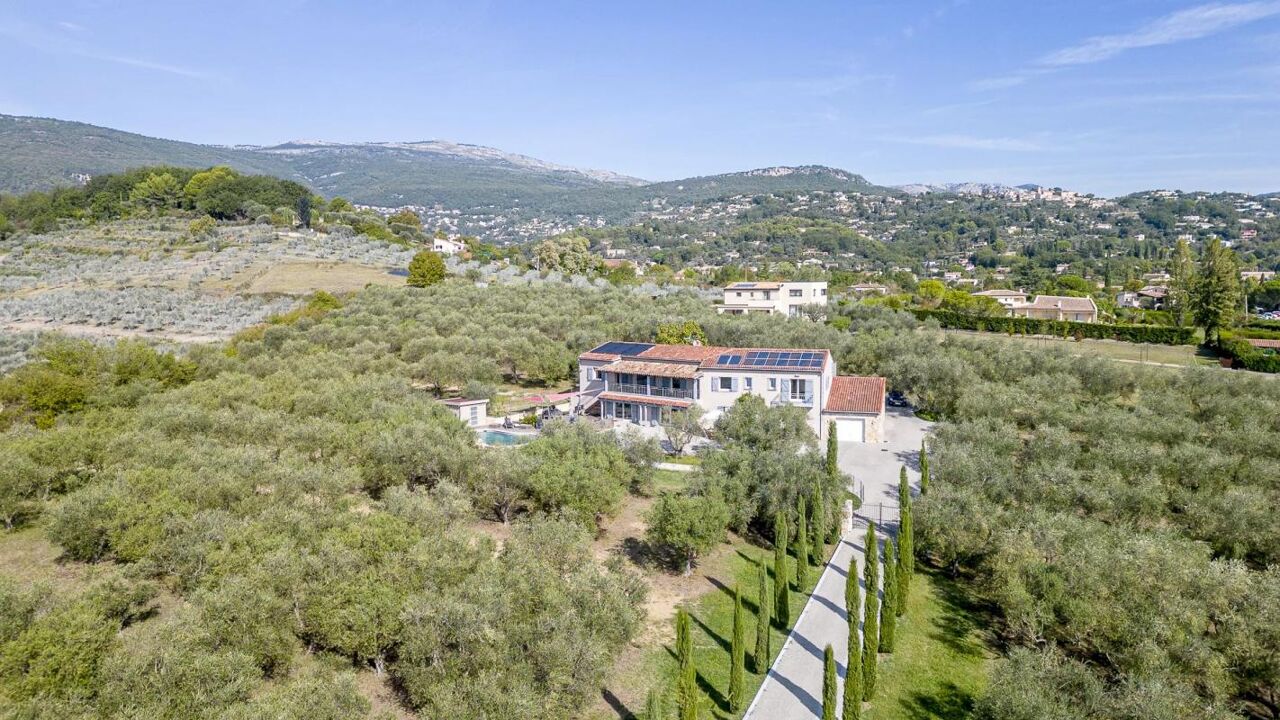 maison 9 pièces 311 m2 à vendre à Châteauneuf-Grasse (06740)