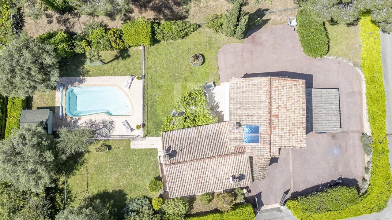 maison 9 pièces 238 m2 à vendre à Mougins (06250)