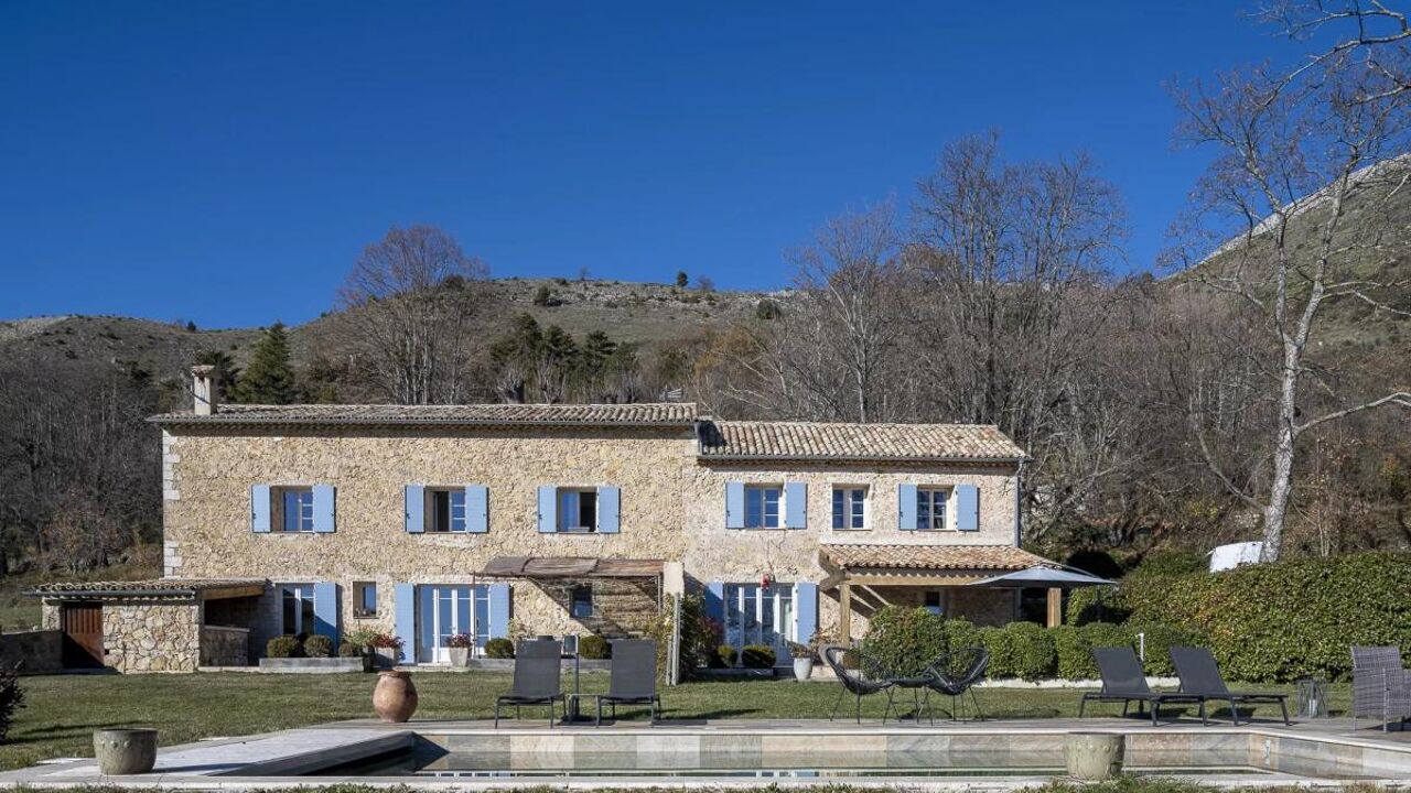 maison 6 pièces 220 m2 à vendre à Tourrettes-sur-Loup (06140)