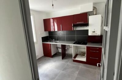 location appartement 670 € CC /mois à proximité de Cairanne (84290)