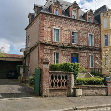 Maison 8 pièces 220 m²