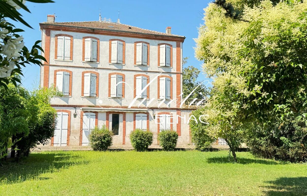 maison 12 pièces 403 m2 à vendre à Castelsarrasin (82100)