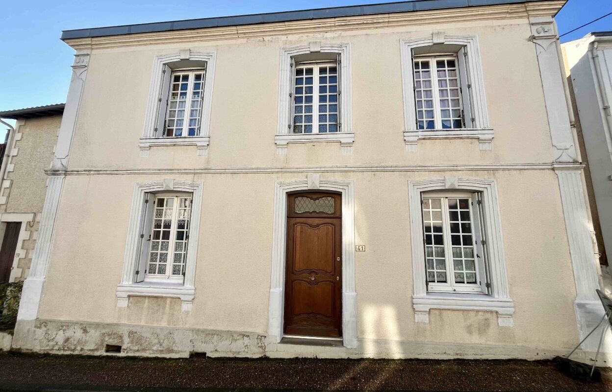 maison 4 pièces 153 m2 à vendre à Availles-Limouzine (86460)