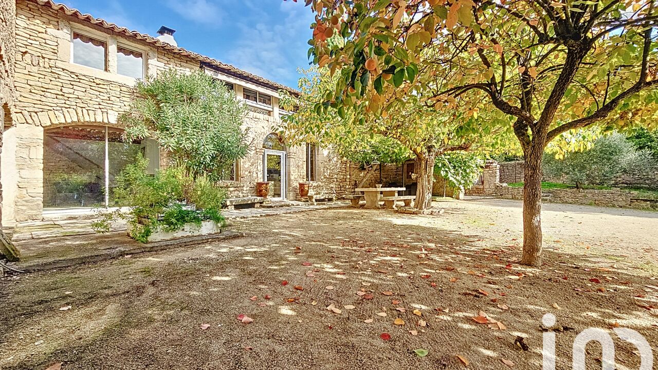 maison 9 pièces 204 m2 à vendre à Cabrières-d'Avignon (84220)