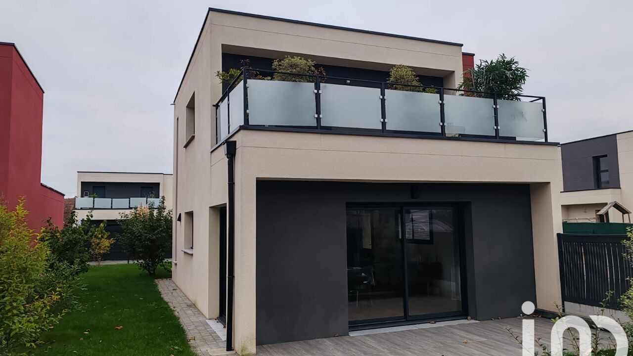 maison 5 pièces 141 m2 à vendre à Oissel (76350)