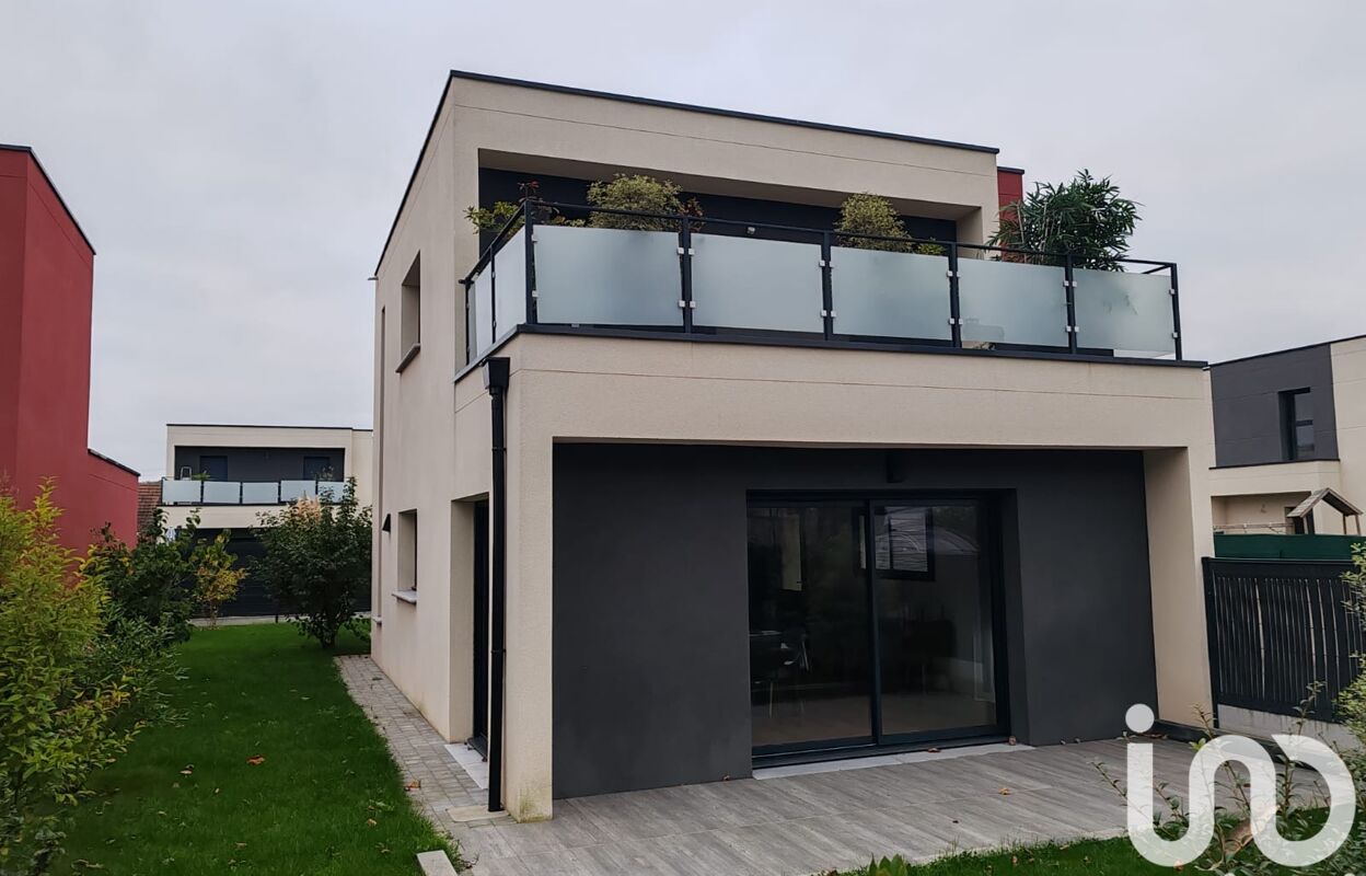 maison 5 pièces 141 m2 à vendre à Oissel (76350)