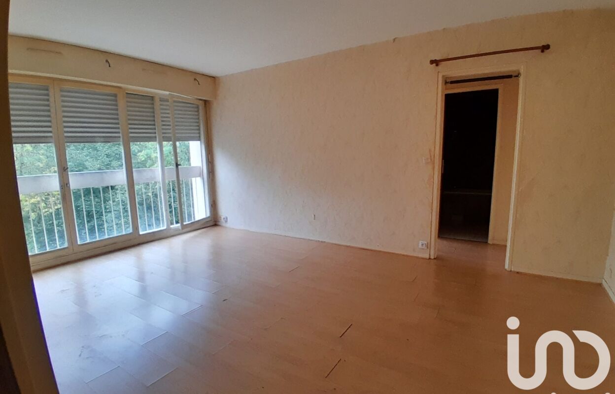 appartement 2 pièces 44 m2 à vendre à Évry (91000)