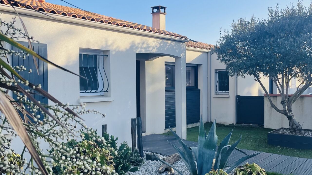 maison 5 pièces 108 m2 à vendre à Dompierre-sur-Mer (17139)