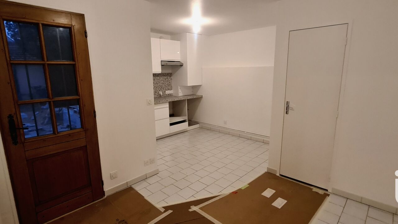 appartement 2 pièces 27 m2 à louer à Fontainebleau (77300)