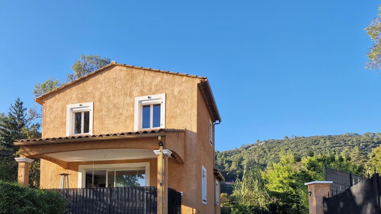 maison 5 pièces 162 m2 à vendre à Méounes-Lès-Montrieux (83136)